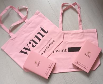 Want : Sexual Fantasies by Anonymous by Gillian Anderson + FREE limited Edition totebag!