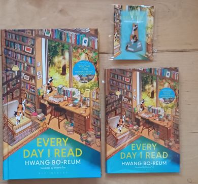 Every Day I Read by Hwang Bo-Reum + EXTRAS